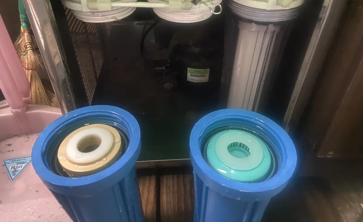 飲水機濾心更換實拍